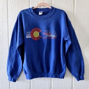 Gildan Vail Colorado Distressed Graphic Sweat Shirt Blue Medium
